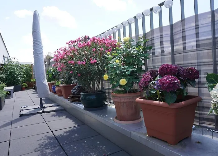 Stylish Penthouse With Large Balcony Frankfurt am Main